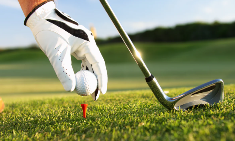 Keeping Hands Warm with Winter Golf Gloves In Vancouver, BC