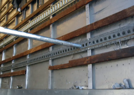 What is the Weight Capacity of a Standard Shoring Bar?