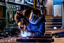 The Versatile World of Argon Gas: From Lighting to Lab Use