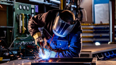 The Versatile World of Argon Gas: From Lighting to Lab Use
