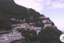 Should You Take the Chopper Booking for Vaishno Devi One Way and Trek the Other During Sharad Navratri 2025