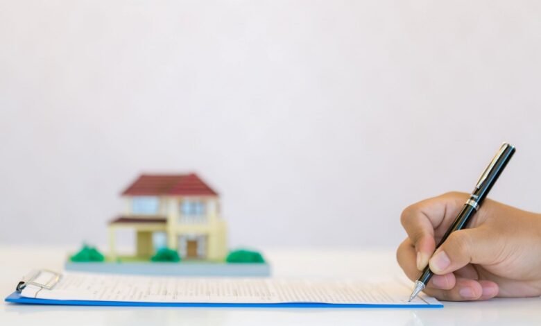 What is better between Gift Deed and Will as a method of transfer of property?