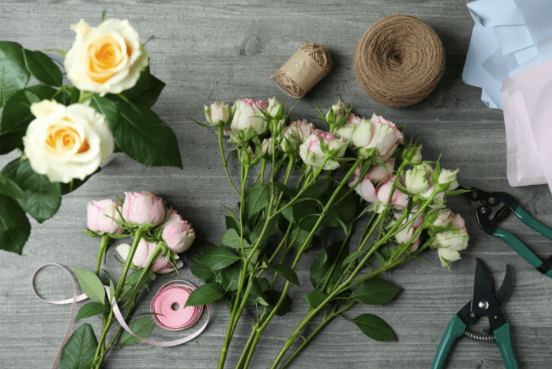 What Defines the Best Online Flower Delivery Singapore Services Today?