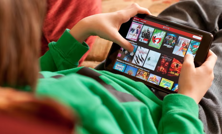 Why More and More Users Prefer Streaming Over Traditional Television