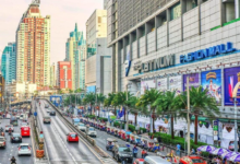 Explore Bangkok’s Markets, Malls and Attractions from Pratunam