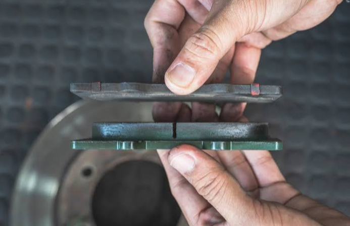How to Spot Early Brake Wear on Heavy Vehicles Before It Costs You
