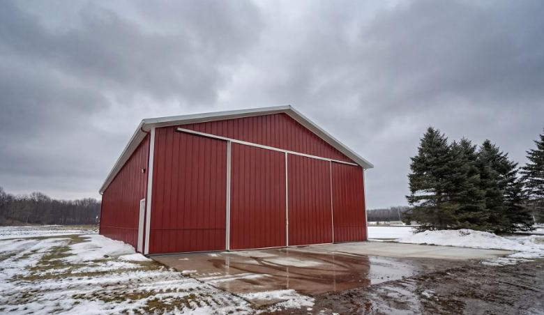 Winterizing a Metal Barn: A Practical Checklist for Canadian Property Owners